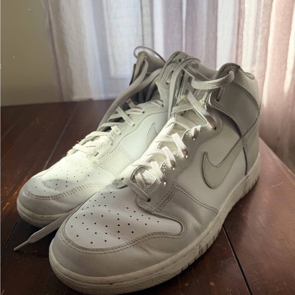 Nike Men’s White High-Top Basketball Sneakers